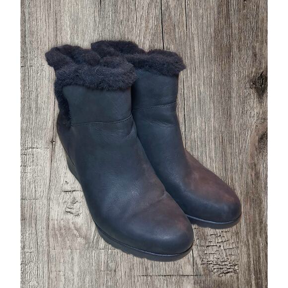 UGG Devorah ankle boots for Size black‎